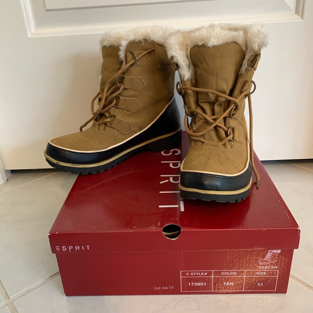 Esprit boots. Tan 6.5